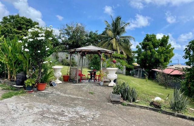 Magnificent swimming pool B&B in Vieux-Habitants, Guadeloupe
