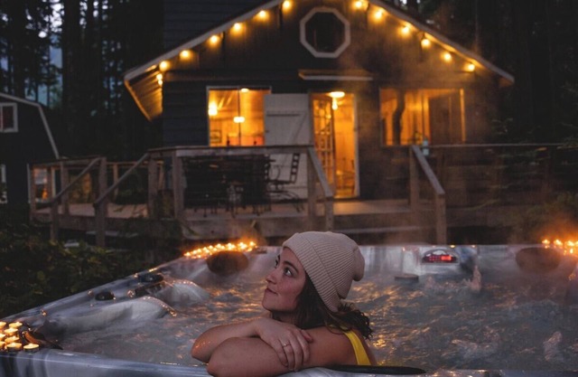 Main · Amos Cabin - Iconic Riverfront Cabin