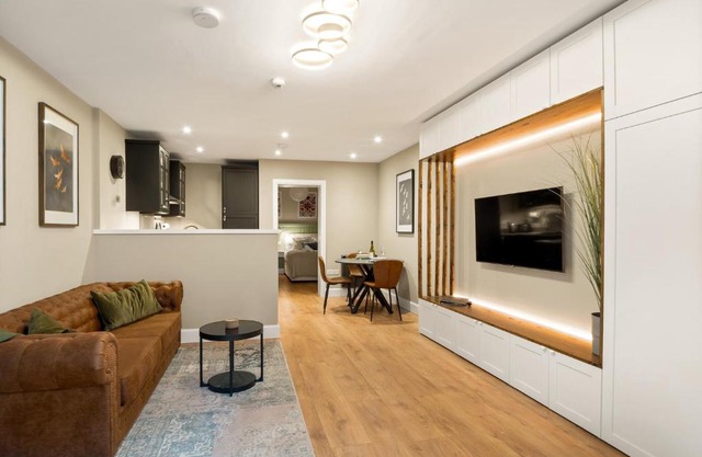 Main Street Hideaway