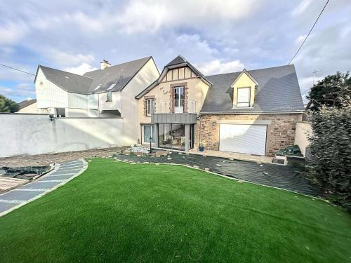 Maison à 100m de la plage, jardin privé, wifi gratuit, proche commerces et activités balnéaires - FR-1-361-113