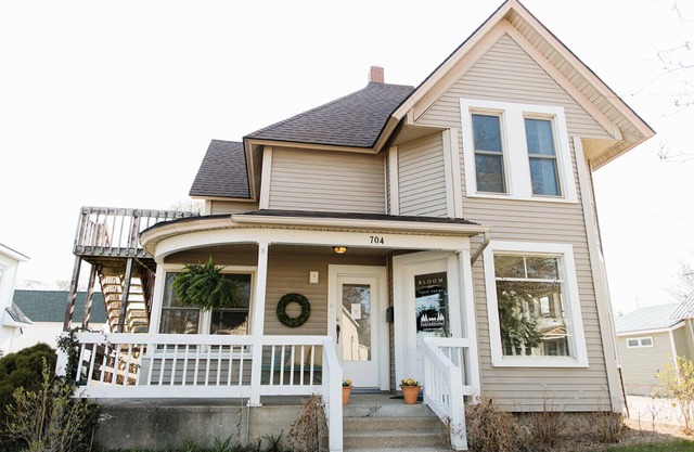 Maison 704; A Downtown Charlevoix Vintage Charmer n