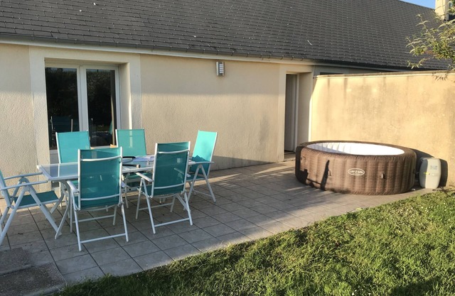 Maison Avec Jacuzzi sur Votre Terrasse et Accès à la Piscine du Domaine