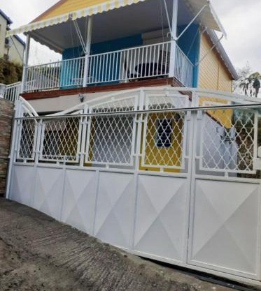 Maison charmante à Morne-à-l'Eau avec jardin clôturé