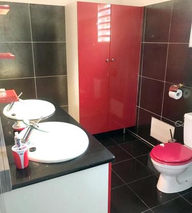 Maison charmante a Sainte Rose avec piscine et jardin