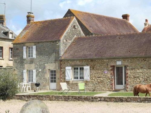 Maison de caractère dans haras normand avec animaux admis, idéale pour cavaliers - FR-1-497-43