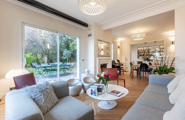 Maison de charme à Suresnes