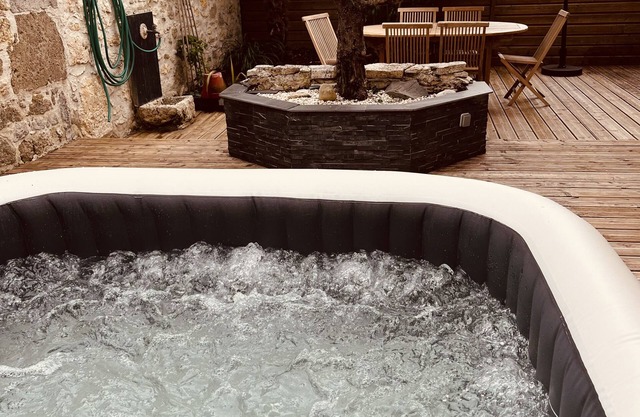 Maison de Charme Avec spa et Patio Privé