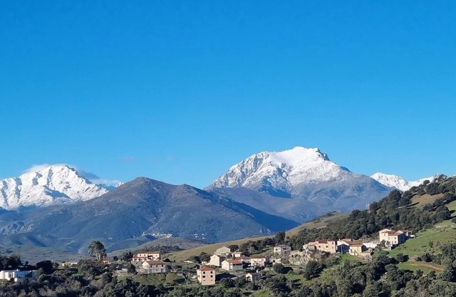 Maison de Famille Authentique Entre mer et Montagne Plage ou Rivière