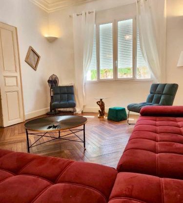 Maison de Maître L Oustal des Halles avec salle de cinéma, billard & Jacuzzi