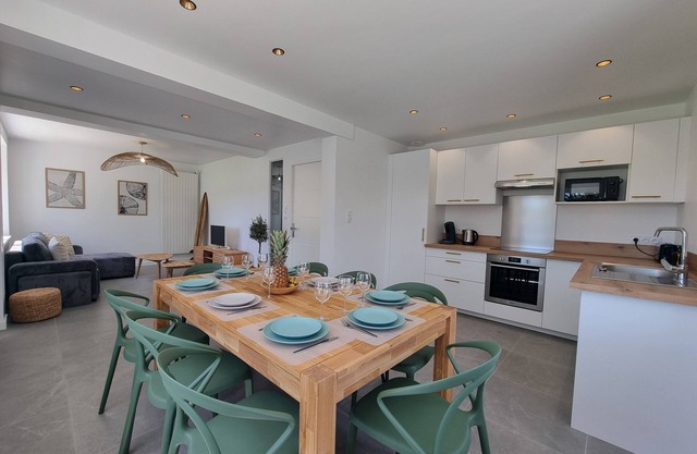 Maison Familiale -10 Pers - La Torche - Parking - Draps et Serviettes Inclus