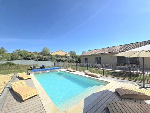 Maison périgourdine avec piscine privative, internet et animaux acceptés - FR-1-616-476