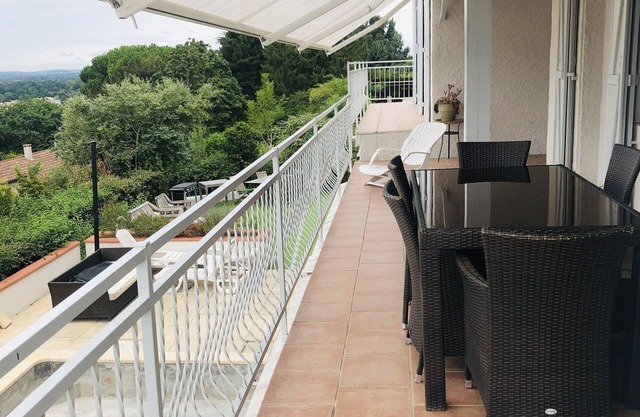 Maison Pour Réunion Familiale /Entreprise en Déplacement