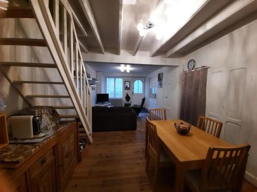 Maison spacieuse avec jardin à Bel-Air-Val-d'Ance