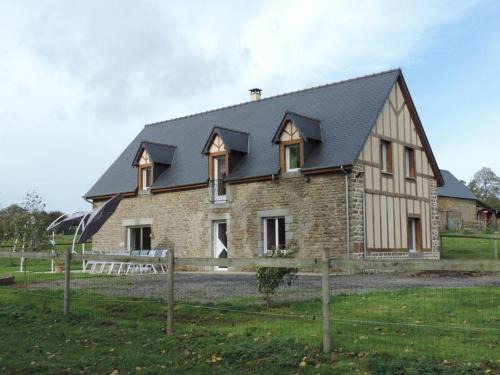 Maison traditionnelle restaurée avec Wifi et animaux acceptés, en pleine nature - FR-1-497-167