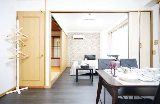 Maison Tsuha 301 Near Kokusai Street Accommodates up to 8 people/Naha Okinawa
