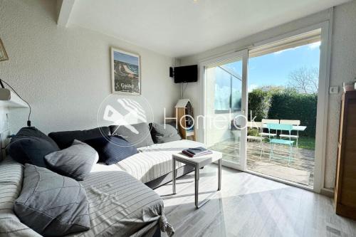 Maisonnette 300m des plages - Piscine chaufée