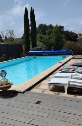 Maisonnette avec grande terrasse