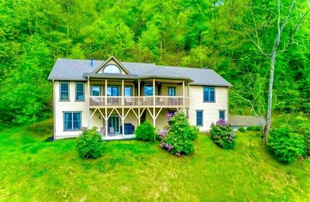 Majestic Private Guest Suite Outside Asheville, NC