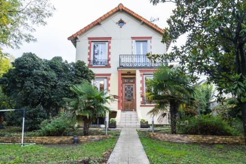 Majestueuse Résidence à 20 Minutes de Paris