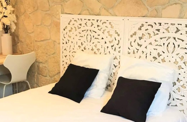 MajorBnB /Deco studio near Geneva with parking D1