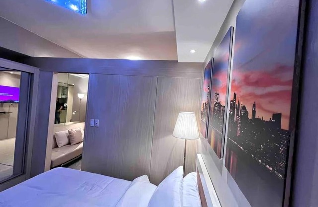 Makati Room 381 1 br deluxe SMJazz T2 residence New