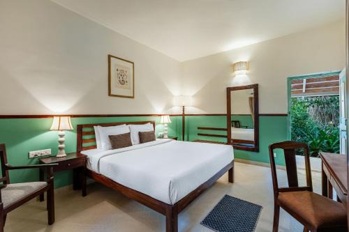 Mango Hill Shallow Beach Resort