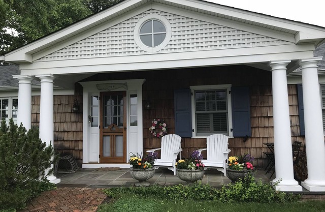 Manhasset Bay. Easy commute to NYC Quiet setting Recent Cancellation opportunity