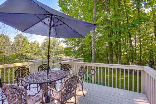 Manor Green Cedar Home with Fire Pit, 3 Mi to Lake!