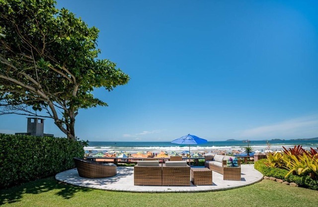 Mansão Pé na Areia de Geribá com 6Suítes