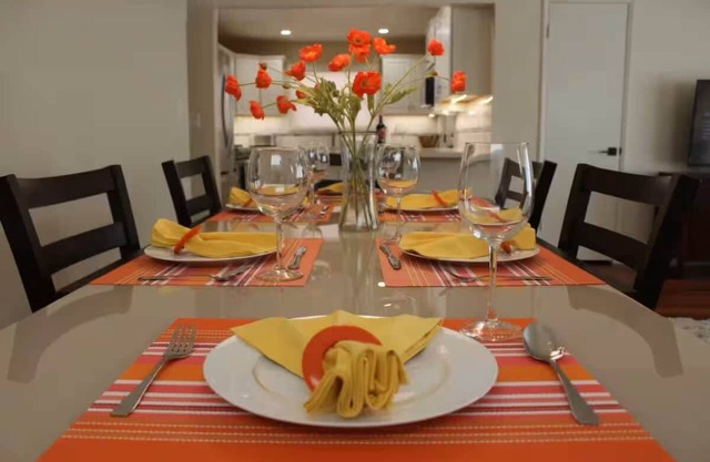 Manyas House 30 night minimum