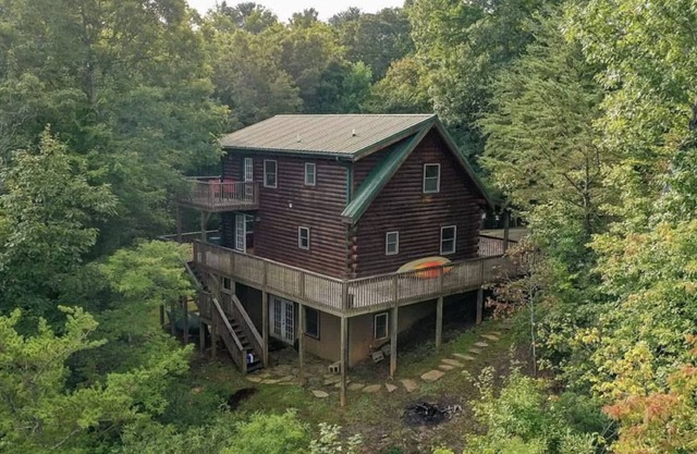 Maple Hill - Brand New-Cabin in the Mountains, lake/beach/river access, pets
