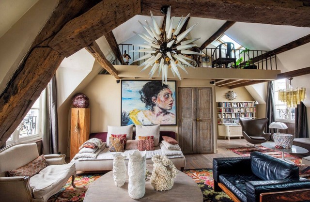 Marais Luxury 170 SQM on The Royal Place des vosges 5 BDR with AC