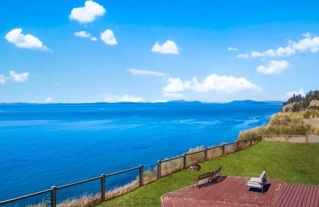 @ Marbella Lane - Seas the Bay Sanctuary