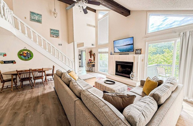 Margaritaville-4Bed/5Bath/Deck/Grill/Resort Access-16PP