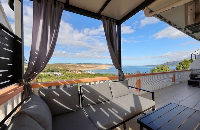 Marina, No 2 Apartment with sea view, balcony and terrace - Marina, No. 2