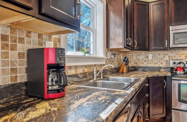 Mariposa Moon Cottage at Sleepy Creek