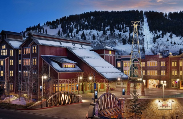 Marriott Summit Watch Studio