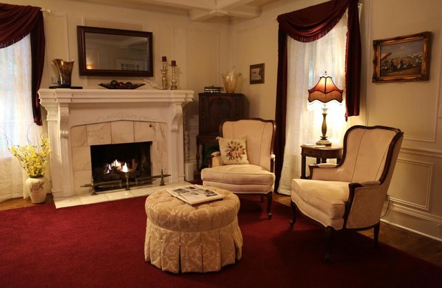 Martha's Vineyard B & B