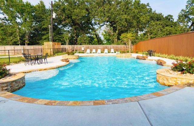 MaRVelous Casita in Lovely RV Resort Pool Gym AC Fast WiFi,Great for long stay!