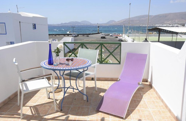 MarySol 6 terrace with sea views, close to the sea
