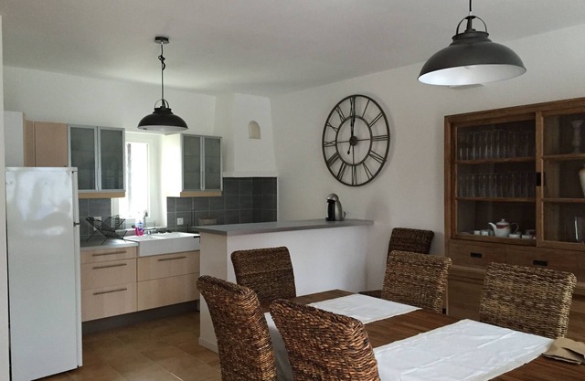 Mas in the heart of Provence between Saint Remy and Avignon