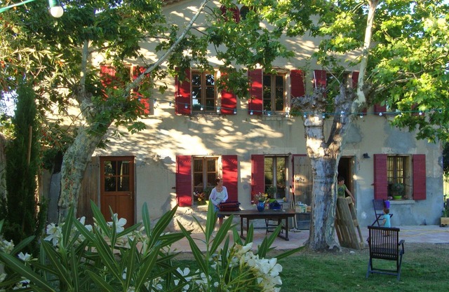 mas provensal 12 people 2 km from the sea