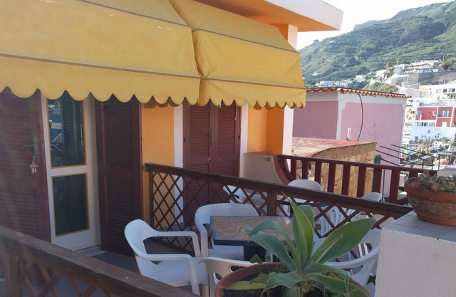 Matrimoniale ECO-Terrace-Ensuite with Shower-Double or Twin