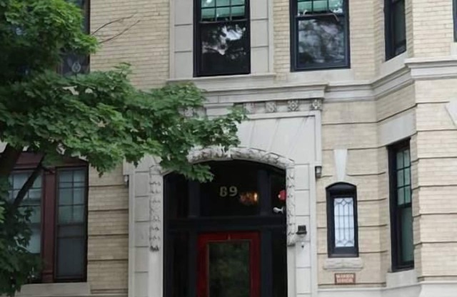 Maverick Suites at 89 Marion