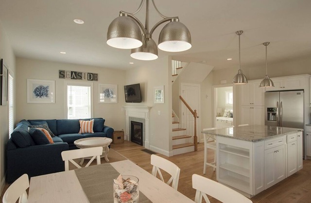 Mayflower Beach Villas - Seagull