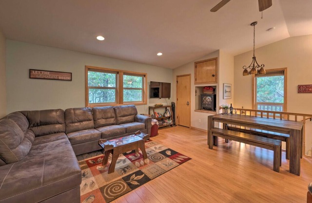 McCall Gem w/Hot Tub AC Beach Fire Pit