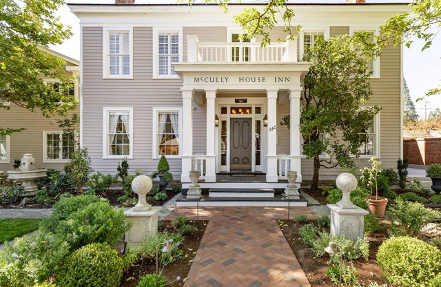 McCully House Inn
