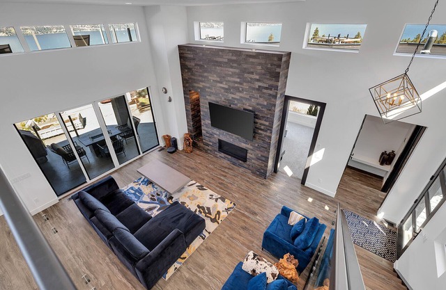 McKinley Beach Lakeview · McKinley Beach