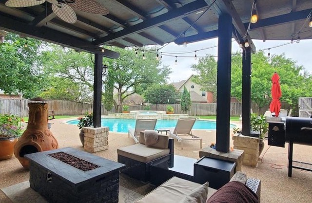 Mckinney Villa Luxury resort-style home near Dallas