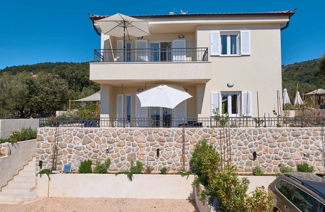 MEACres Sea - seaview pool villa